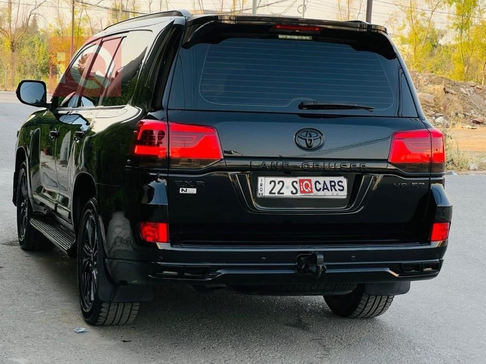 تويوتا لاندكروزر